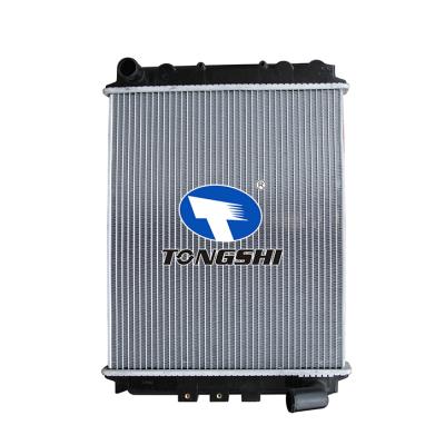 適用于尼桑?VAN 2.4L E24'86-89 MT 散熱器