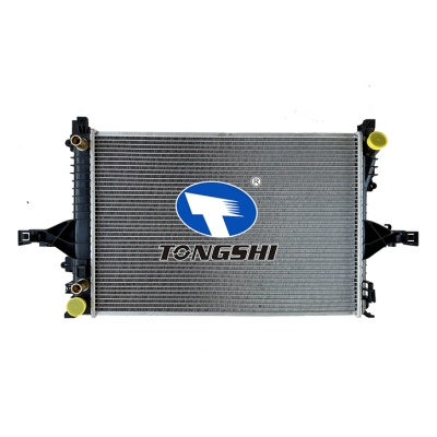 適用于  C70 2.0 T 98- AT  散熱器